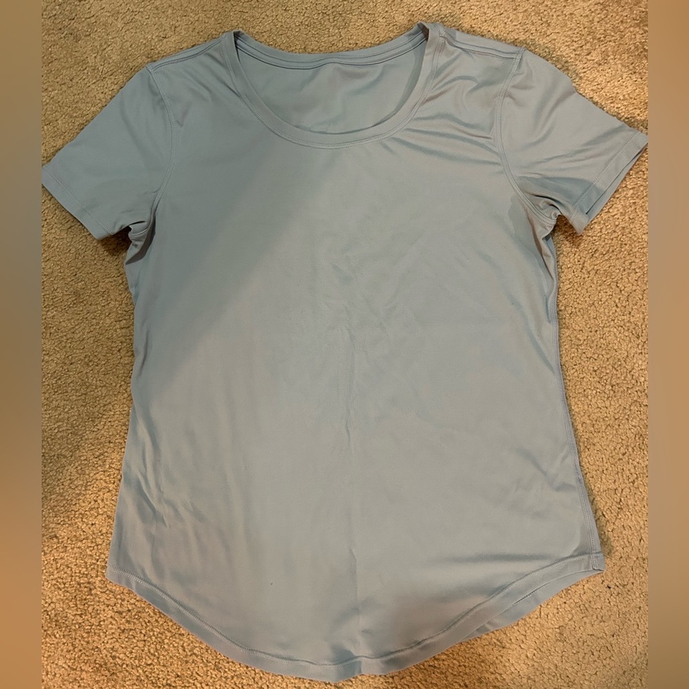 Zyia •Powder blue reflux T: •sz XS
